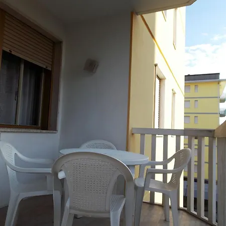 Spacious With Side Sea View Διαμέρισμα *
